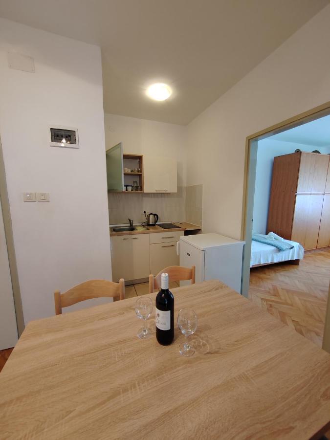 Apartments Kocijan Sukosan Ngoại thất bức ảnh
