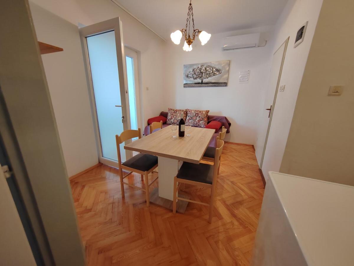 Apartments Kocijan Sukosan Ngoại thất bức ảnh