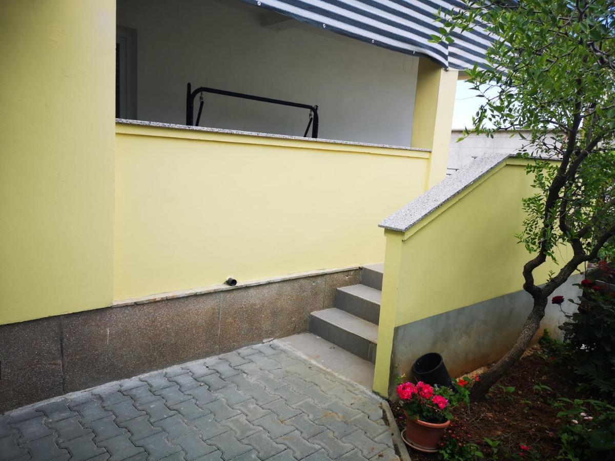 Apartments Kocijan Sukosan Ngoại thất bức ảnh